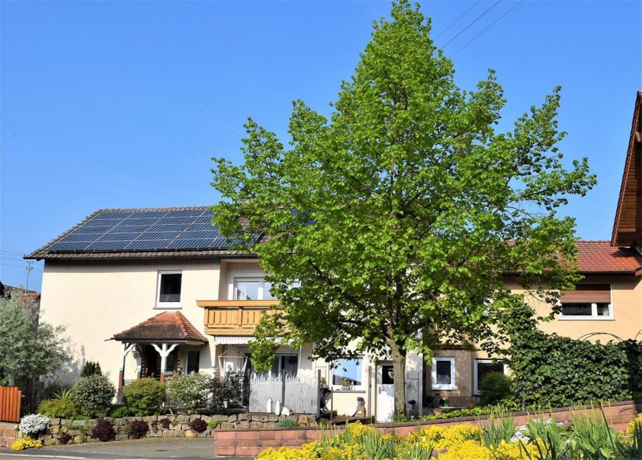 Ferienwohnung Auf Dem Dorf, Kuelsheim Ngoại thất bức ảnh